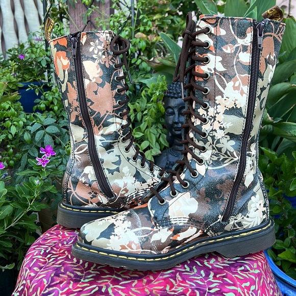 Dr. Martens Cerys Pointed Toe Floral 14 Eye Tall Boots - Picture 6 of 17